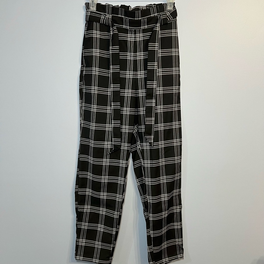 H&M Divided Plaid Paper bag pants